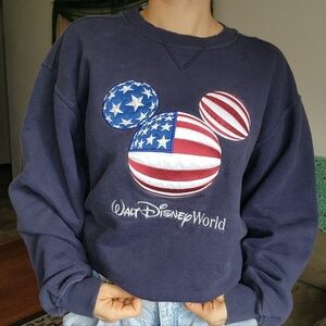 Vintage American Walt Disney World Embroidered Crew Neck Sweatshirt Size Large